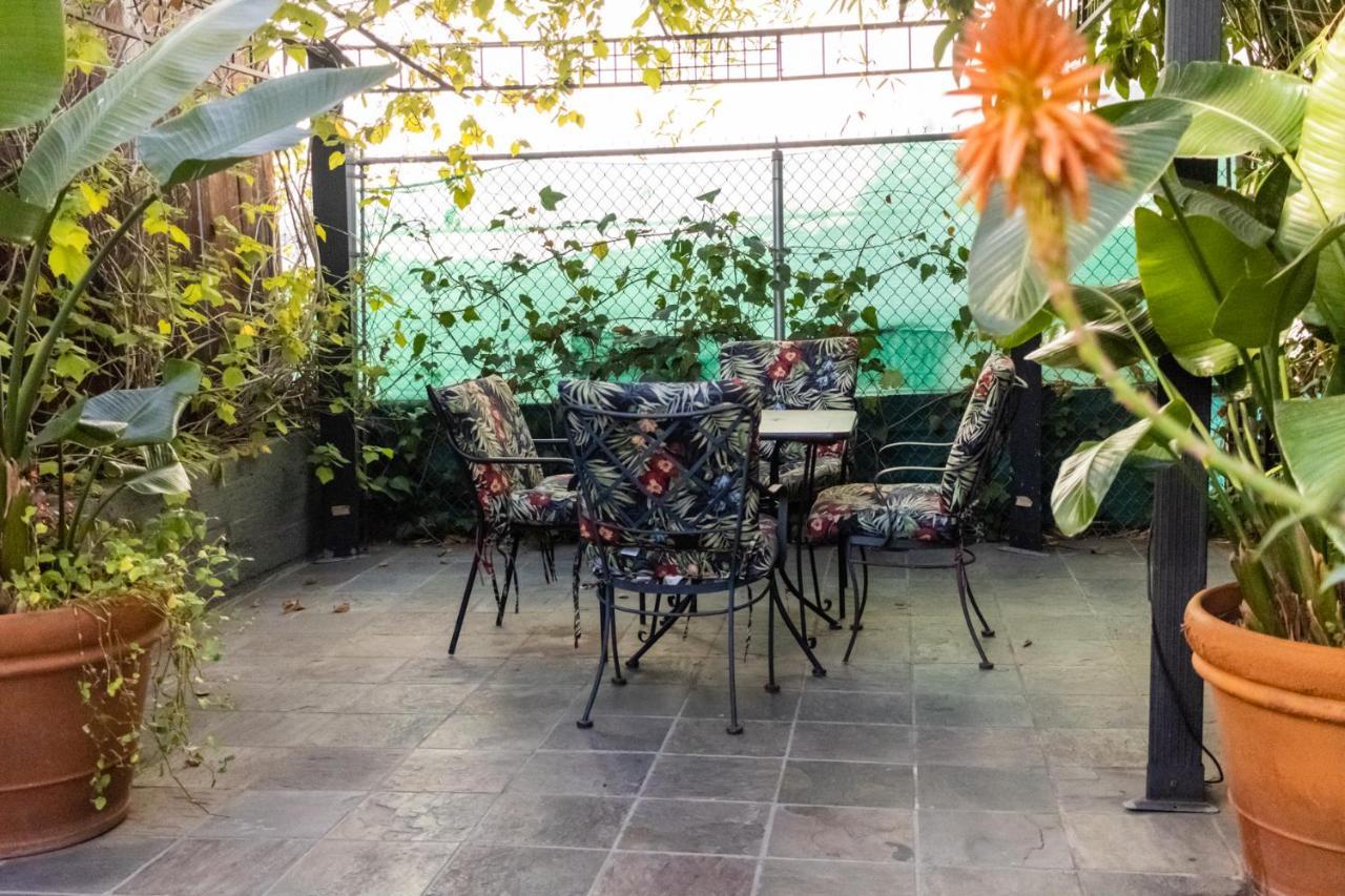 Hollywood Hills Suites Los Ángeles