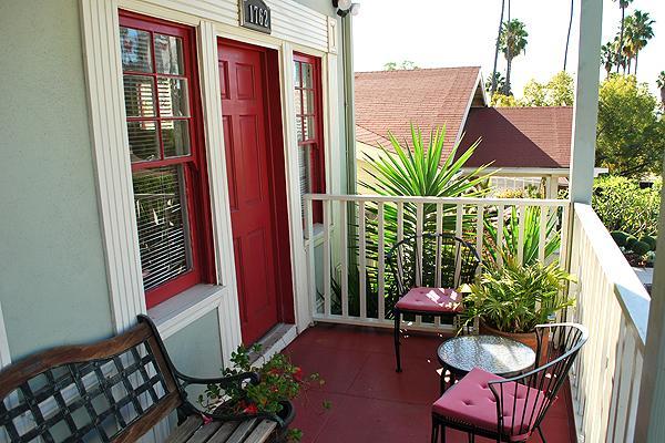 Apartment Hollywood Hills Suites