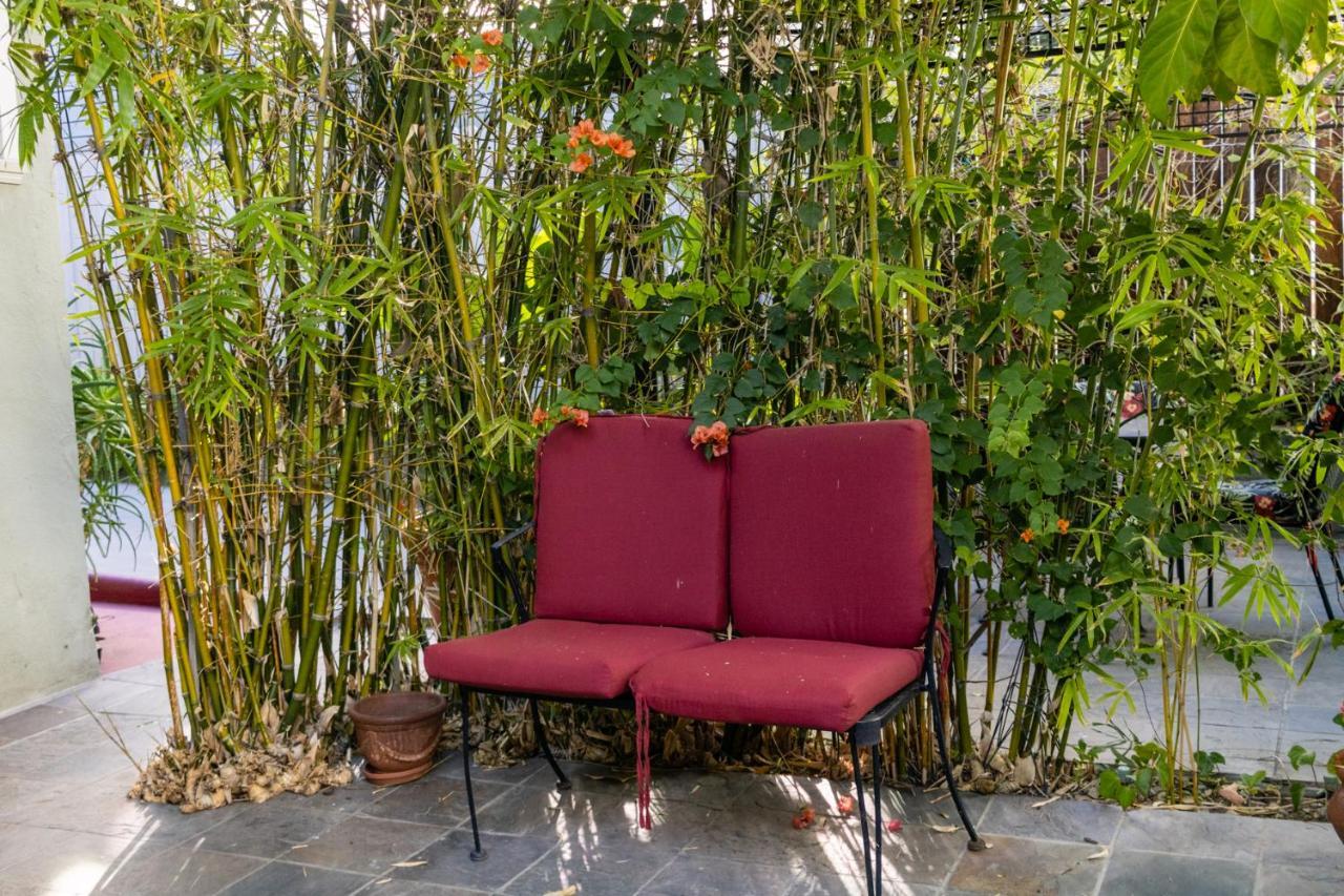 Appartamento Hollywood Hills Suites