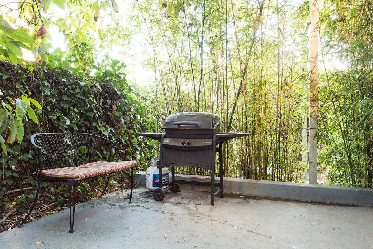 Hollywood Hills Suites Appartamento *